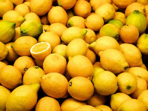 Лимон - очень полезный фрукт для человеческого организма