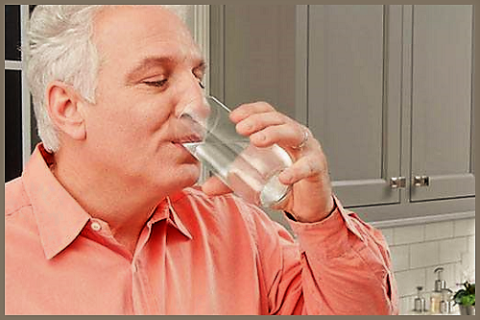 Одна из причин гипотонии – «банальное» нарушение питьевого режима