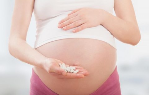 Принимать препарат беременным категорически запрещается