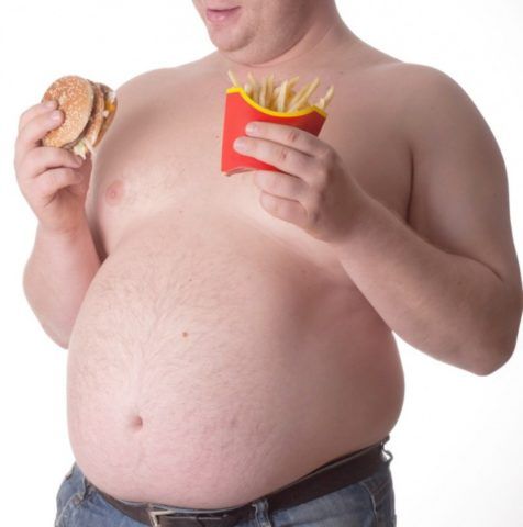 Лишний вес и неправильное питание – причины развития бляшек в БЦА